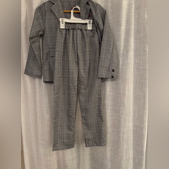 Girls Grey Plaid PantSuit Size 9/10 NWOT - Picture 4 of 9